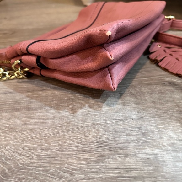 🌸Steve Madden Blush Mauve Crossbody Purse with Gold Spike Accents🌸 - Picture 9 of 16